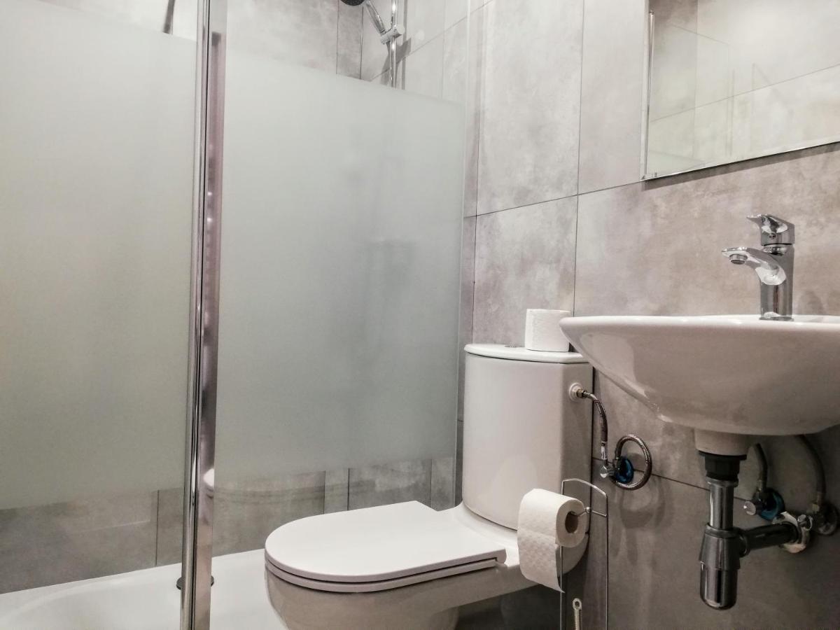 Apartamenty I Pokoje Centrum Pilsudskiego เบียวิสตอก ภายนอก รูปภาพ
